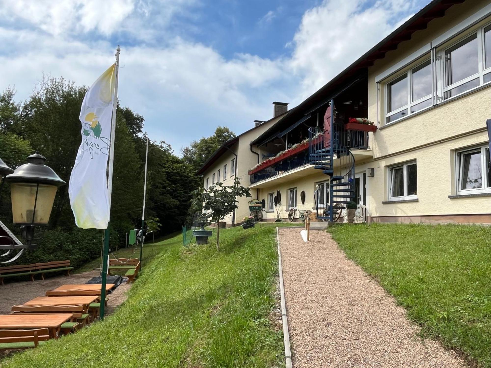 Hotel-Restaurant Berghof Johannesberg Екстериор снимка