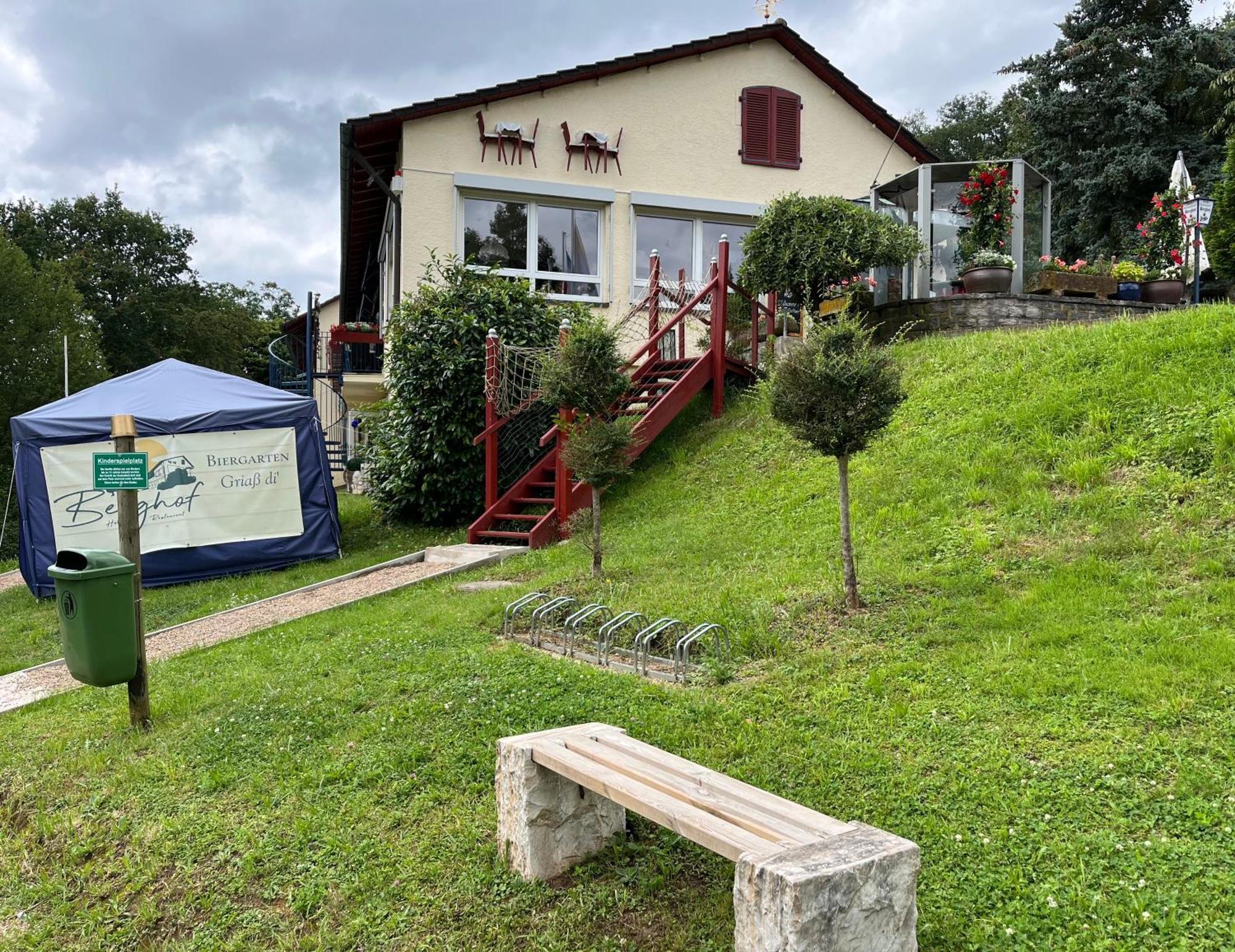 Hotel-Restaurant Berghof Johannesberg Екстериор снимка